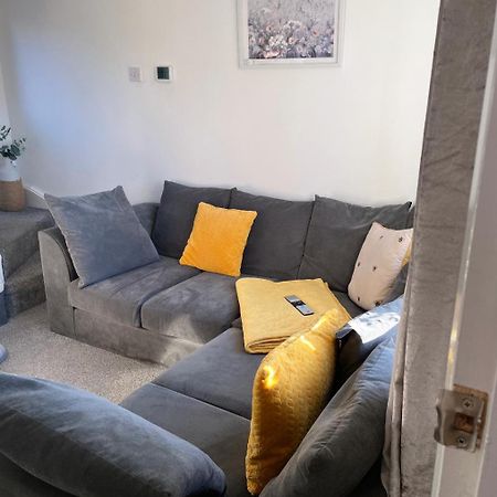 Newly Refurbished Beautiful Location 1 Bedroom Residential House Cramlington Exterior photo