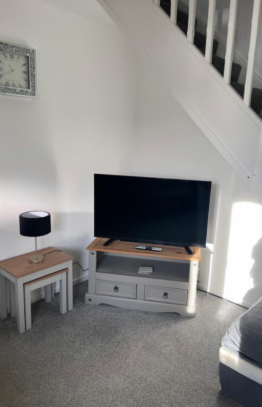 Newly Refurbished Beautiful Location 1 Bedroom Residential House Cramlington Exterior photo